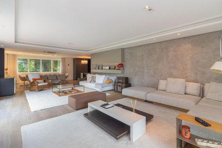Apartamento para alugar com 312m², 3 quartos e 3 vagas Apartamento para alugar com 312m², 3 quartos e 3 vagasSala