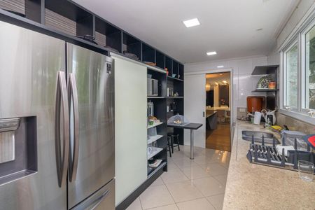 Apartamento para alugar com 312m², 3 quartos e 3 vagas Apartamento para alugar com 312m², 3 quartos e 3 vagasCozinha