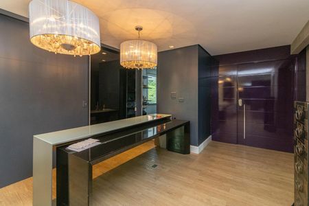 Apartamento para alugar com 312m², 3 quartos e 3 vagas Apartamento para alugar com 312m², 3 quartos e 3 vagasSala