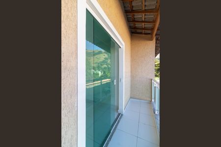 Casa de condomínio para alugar com 65m², 2 quartos e 1 vaga Casa de condomínio para alugar com 65m², 2 quartos e 1 vagaSacada