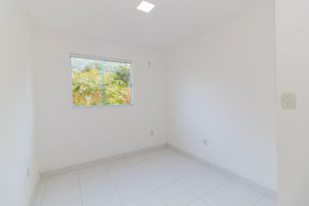 Quarto 1 de casa de condomínio para alugar com 2 quartos, 65m² em Bangu, Rio de Janeiro