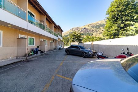 Casa de condomínio para alugar com 65m², 2 quartos e 1 vaga Casa de condomínio para alugar com 65m², 2 quartos e 1 vagaGaragem