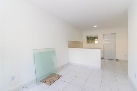 Casa de condomínio para alugar com 65m², 2 quartos e 1 vaga Casa de condomínio para alugar com 65m², 2 quartos e 1 vagaSala
