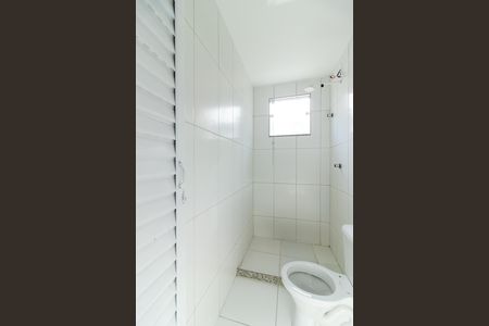 Casa de condomínio para alugar com 65m², 2 quartos e 1 vaga Casa de condomínio para alugar com 65m², 2 quartos e 1 vagaBanheiro