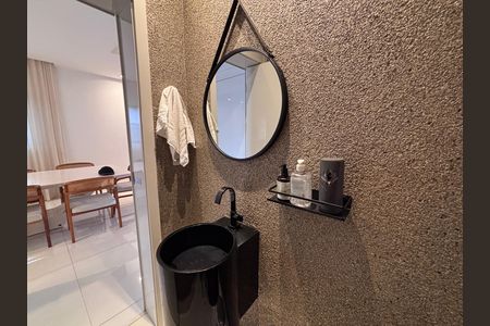 Apartamento à venda com 350m², 3 quartos e 4 vagas Apartamento à venda com 350m², 3 quartos e 4 vagasLavabo