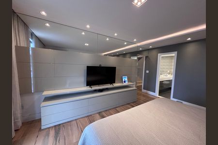 Apartamento à venda com 350m², 3 quartos e 4 vagas Apartamento à venda com 350m², 3 quartos e 4 vagasSuite 1