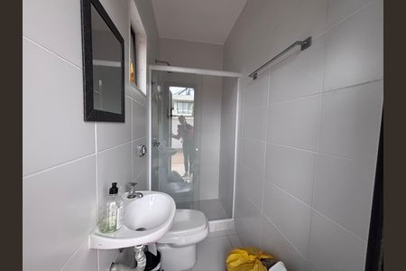 Apartamento à venda com 350m², 3 quartos e 4 vagas Apartamento à venda com 350m², 3 quartos e 4 vagasBanheiro de serviço