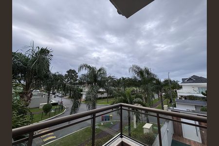 Apartamento à venda com 350m², 3 quartos e 4 vagas Apartamento à venda com 350m², 3 quartos e 4 vagasVaranda