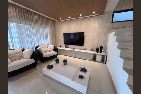Apartamento à venda com 350m², 3 quartos e 4 vagas Apartamento à venda com 350m², 3 quartos e 4 vagasSala