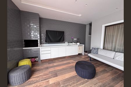 Apartamento à venda com 350m², 3 quartos e 4 vagas Apartamento à venda com 350m², 3 quartos e 4 vagasÁrea externa