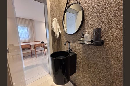 Apartamento à venda com 350m², 3 quartos e 4 vagas Apartamento à venda com 350m², 3 quartos e 4 vagasLavabo