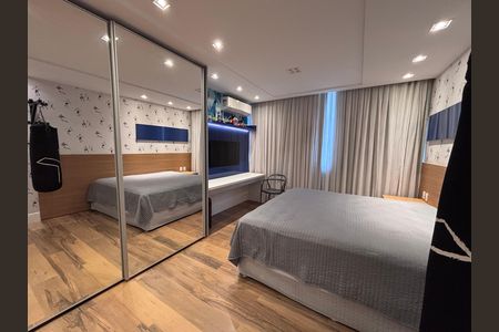 Apartamento à venda com 350m², 3 quartos e 4 vagas Apartamento à venda com 350m², 3 quartos e 4 vagasSuite 3