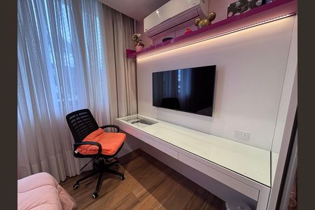 Apartamento à venda com 350m², 3 quartos e 4 vagas Apartamento à venda com 350m², 3 quartos e 4 vagasSuite 2