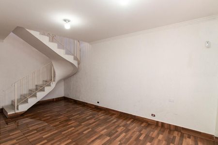 Casa para alugar com 300m², 3 quartos e 4 vagas Casa para alugar com 300m², 3 quartos e 4 vagasSala
