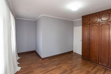 Casa para alugar com 300m², 3 quartos e 4 vagas Casa para alugar com 300m², 3 quartos e 4 vagasQuarto 2