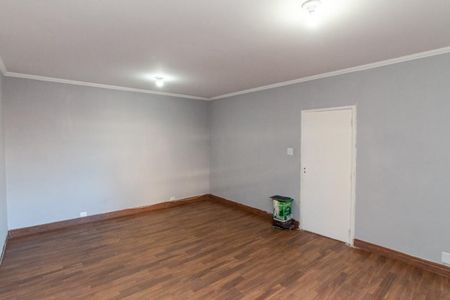 Casa para alugar com 300m², 3 quartos e 4 vagas Casa para alugar com 300m², 3 quartos e 4 vagasQuarto 1