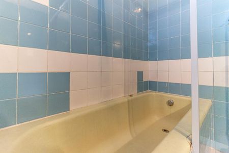 Apartamento à venda com 210m², 4 quartos e 1 vaga Apartamento à venda com 210m², 4 quartos e 1 vagaBanheiro Social