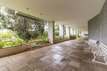 Apartamento à venda com 210m², 4 quartos e 1 vaga Apartamento à venda com 210m², 4 quartos e 1 vagaHall de Entrada