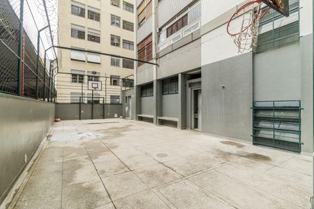 Apartamento à venda com 210m², 4 quartos e 1 vaga Apartamento à venda com 210m², 4 quartos e 1 vagaQuadra Esportiva