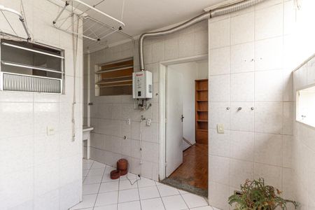 Apartamento à venda com 210m², 4 quartos e 1 vaga Apartamento à venda com 210m², 4 quartos e 1 vagaÁrea de Serviço