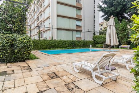 Apartamento à venda com 210m², 4 quartos e 1 vaga Apartamento à venda com 210m², 4 quartos e 1 vagaPiscina