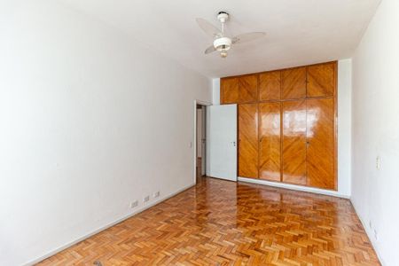 Apartamento à venda com 210m², 4 quartos e 1 vaga Apartamento à venda com 210m², 4 quartos e 1 vagaQuarto da Suíte
