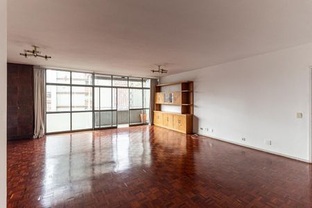 Apartamento à venda com 210m², 4 quartos e 1 vaga Apartamento à venda com 210m², 4 quartos e 1 vagaSala