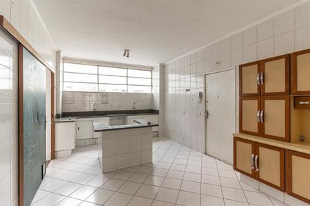 Apartamento à venda com 210m², 4 quartos e 1 vaga Apartamento à venda com 210m², 4 quartos e 1 vagaCozinha
