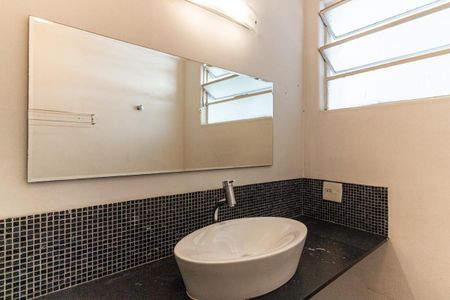 Apartamento à venda com 210m², 4 quartos e 1 vaga Apartamento à venda com 210m², 4 quartos e 1 vagaBanheiro da Suíte