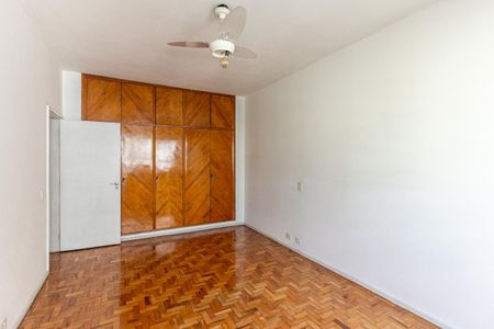 Apartamento à venda com 210m², 4 quartos e 1 vaga Apartamento à venda com 210m², 4 quartos e 1 vagaQuarto da Suíte