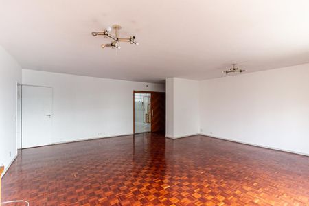 Apartamento à venda com 210m², 4 quartos e 1 vaga Apartamento à venda com 210m², 4 quartos e 1 vagaSala