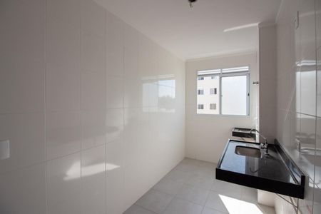 Apartamento para alugar com 50m², 2 quartos e 1 vaga Apartamento para alugar com 50m², 2 quartos e 1 vagaCozinha e Área de Serviço