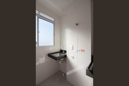 Apartamento para alugar com 50m², 2 quartos e 1 vaga Apartamento para alugar com 50m², 2 quartos e 1 vagaCozinha e Área de Serviço