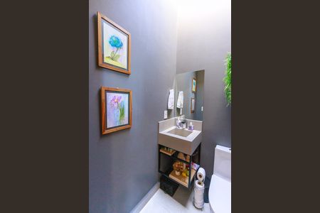 Casa de condomínio para alugar com 160m², 3 quartos e 4 vagas