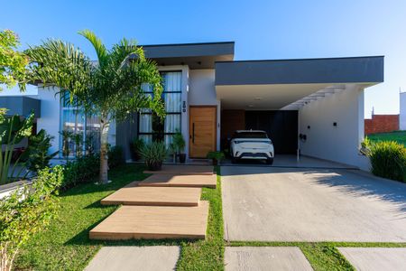 Casa de condomínio para alugar com 160m², 3 quartos e 4 vagas