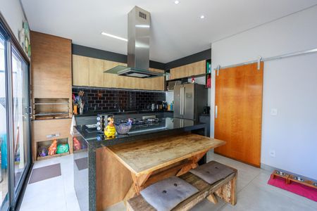 Casa de condomínio para alugar com 160m², 3 quartos e 4 vagas
