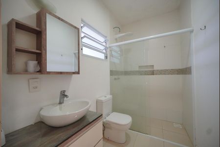 Casa para alugar com 110m², 2 quartos e 2 vagasBanheiro