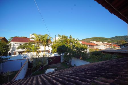 Vista da Suíte 1 de casa para alugar com 2 quartos, 110m² em Rio Tavares, Florianópolis