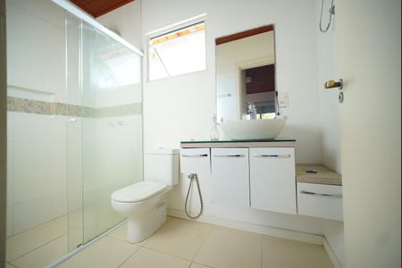 Casa para alugar com 110m², 2 quartos e 2 vagasBanheiro da Suíte 2