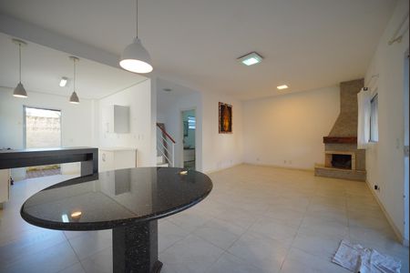 Casa para alugar com 2 quartos, 110m² em Rio Tavares, Florianópolis