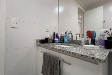 Apartamento para alugar com 86m², 2 quartos e 1 vaga Apartamento para alugar com 86m², 2 quartos e 1 vagaBanheiro da Suíte 1