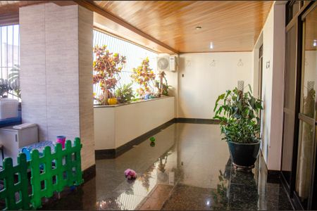 Sacada de apartamento à venda com 5 quartos, 300m² em Setor Oeste, Goiânia