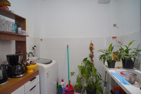 Cozinha de apartamento à venda com 2 quartos, 50m² em Restinga, Porto Alegre