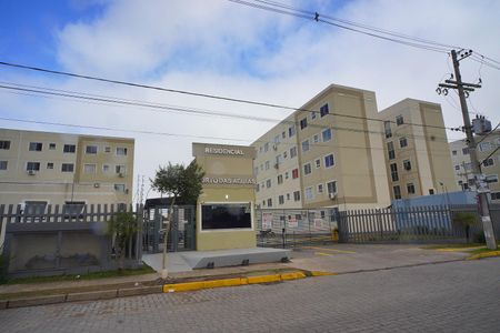 Fachada de apartamento à venda com 2 quartos, 50m² em Restinga, Porto Alegre