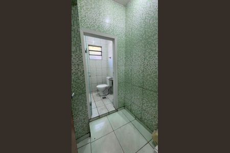 Casa de condomínio para alugar com 150m², 1 quarto e sem vaga Casa de condomínio para alugar com 150m², 1 quarto e sem vagaBanheiro social