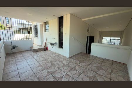 Área comum de casa de condomínio para alugar com 1 quarto, 150m² em Floresta, Belo Horizonte