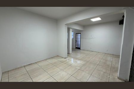 Sala de casa de condomínio para alugar com 1 quarto, 150m² em Floresta, Belo Horizonte