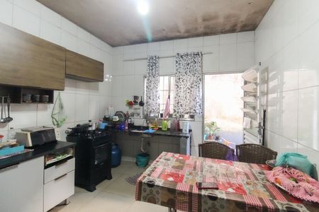 Cozinha de casa para alugar com 4 quartos, 130m² em Cidade Tiradentes, São Paulo