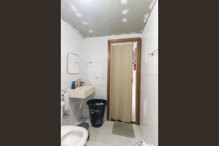 Banheiro de casa para alugar com 4 quartos, 130m² em Cidade Tiradentes, São Paulo