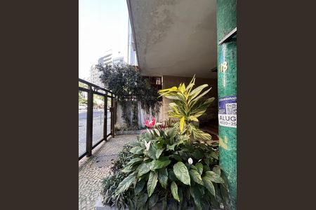 Apartamento para alugar com 218m², 3 quartos e 1 vaga Apartamento para alugar com 218m², 3 quartos e 1 vagaPlaca